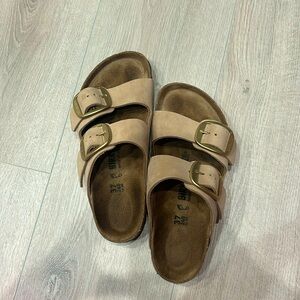 Birkenstock Women’s Sandal, Beige with Gold Buckels size 37